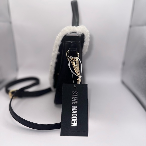 STEVE MADDEN SHERPA CROSSBODY BAG NWT - Picture 10 of 13